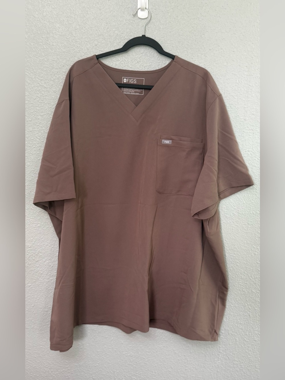 Figs | Leon Three-Pocket Scrub Top | Smoky Taupe | Size 6XL
